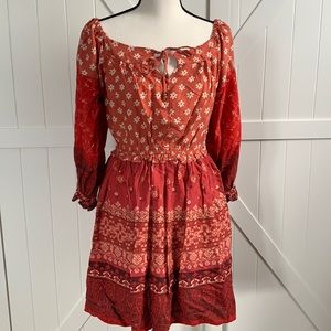 NWT TDDPSSHDP Boho Floral Dress  Sz Small SM